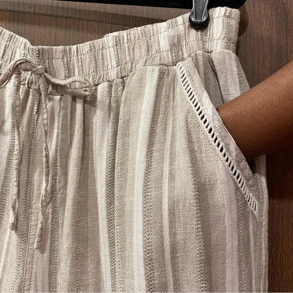 Briggs Striped 55% Linen Pant Size XL Wide Leg Eyelet Detail Lightweight Neutral - Picture 8 of 14